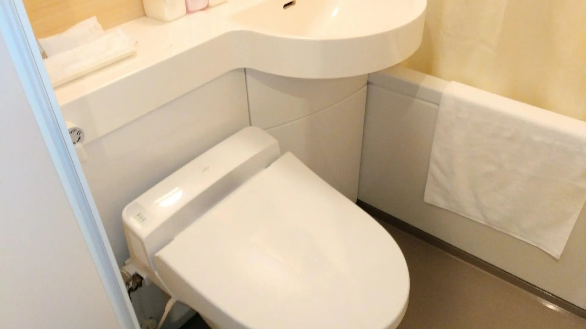 Hotel Sunlife Ōsaka
